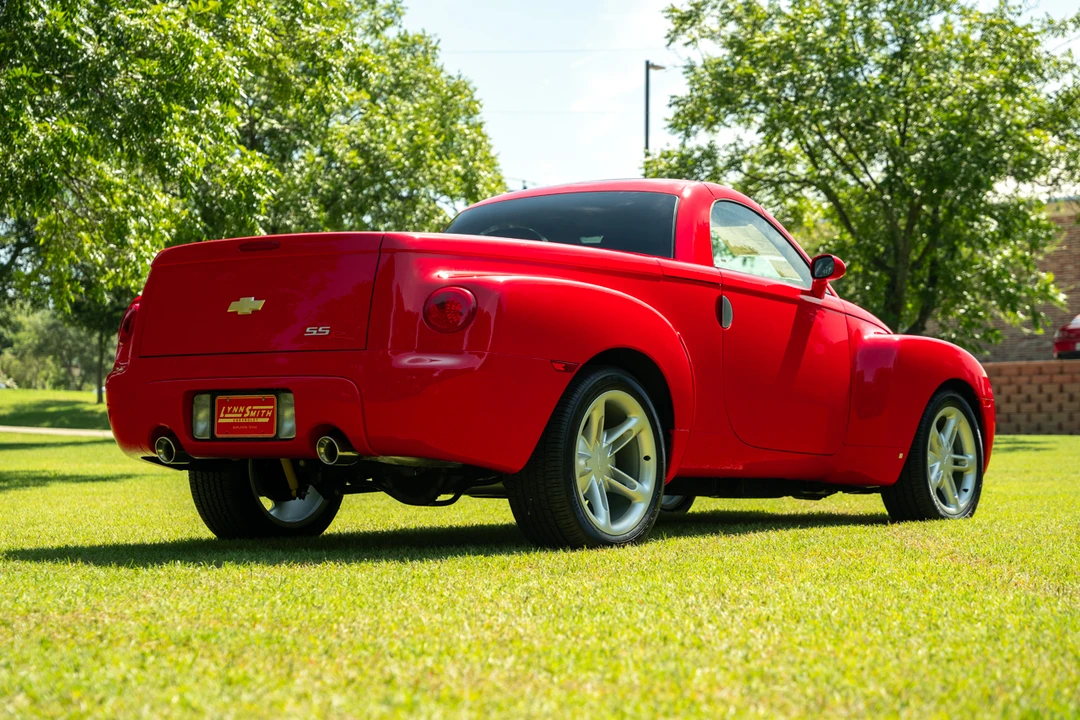 2006 Chevrolet SSR - Image 11 of 31