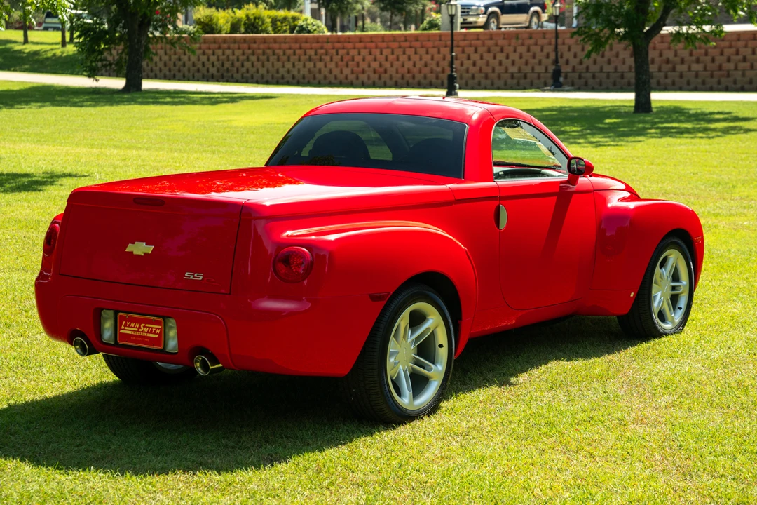 2006 Chevrolet SSR - Image 12 of 31