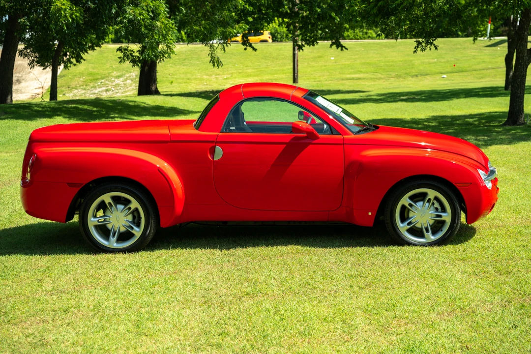 2006 Chevrolet SSR - Image 10 of 31