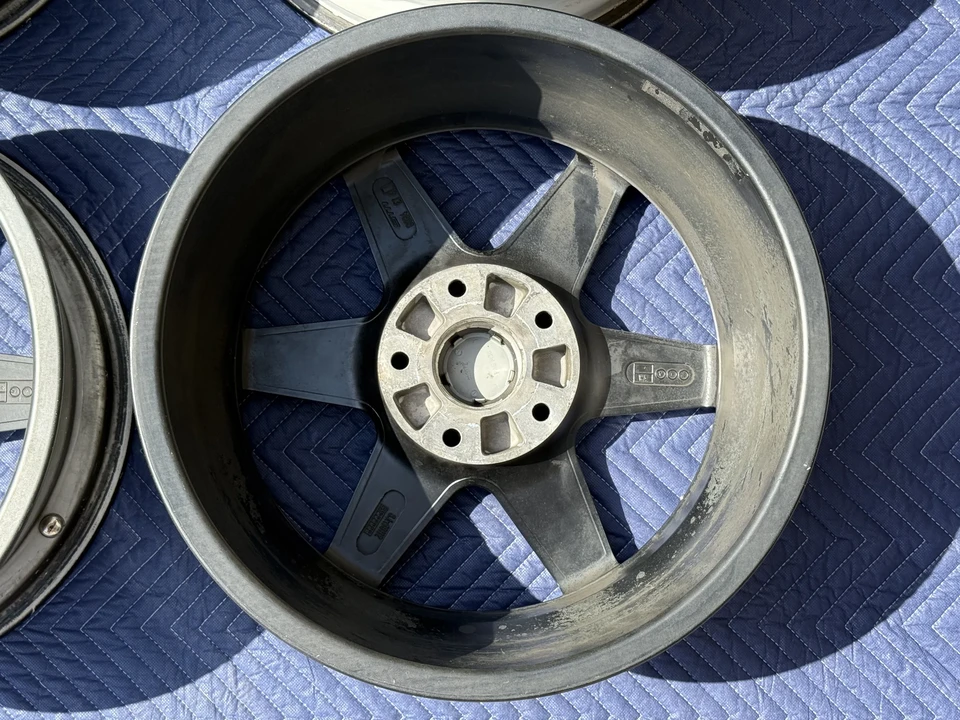 Porsche 911 - Image 10 of 17