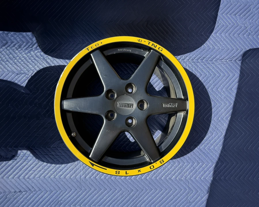 Porsche 911 - Image 3 of 17