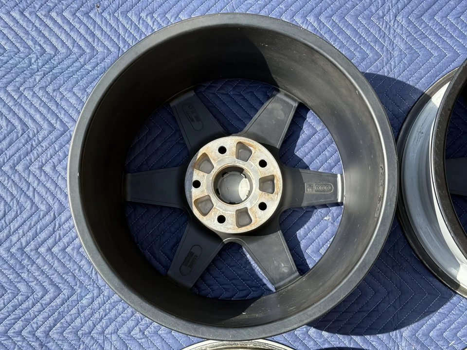Porsche 911 - Image 11 of 17
