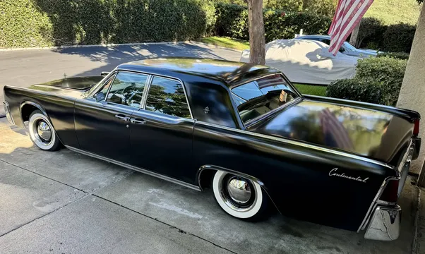 1962 Lincoln Continental Coupe
