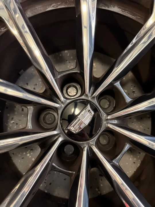 Cadillac CT4-V Blackwing - Image 6 of 10
