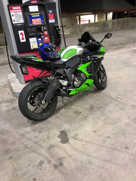 2018 Kawasaki Ninja - Image 4 of 8