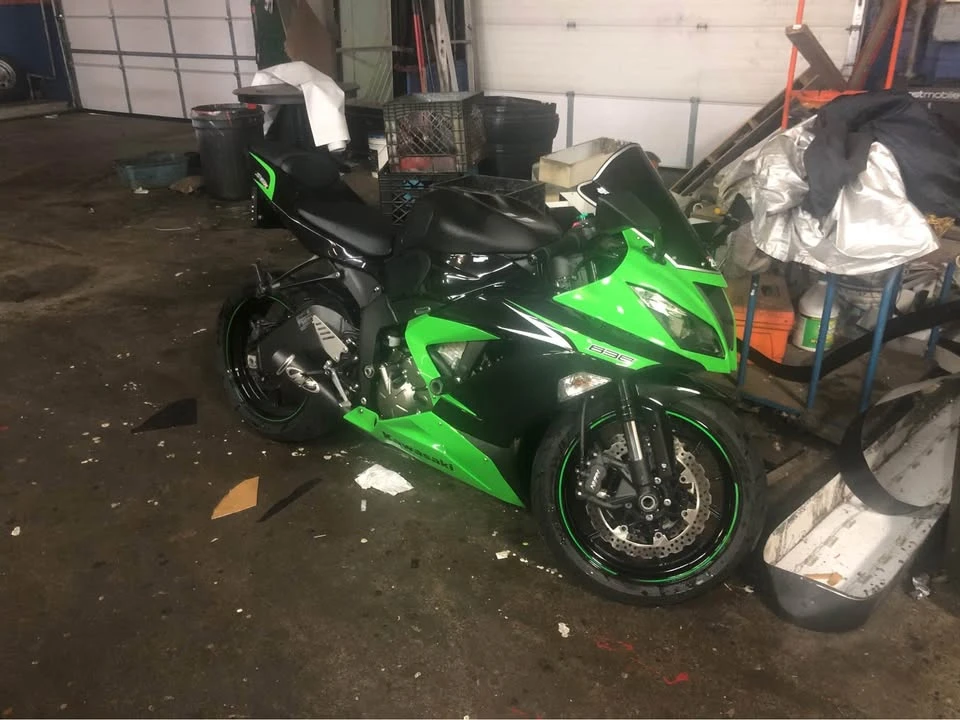2018 Kawasaki Ninja - Image 2 of 8