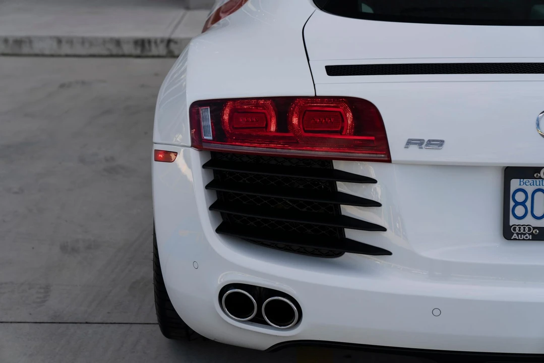 2012 Audi 42 R8 - Image 23 of 31