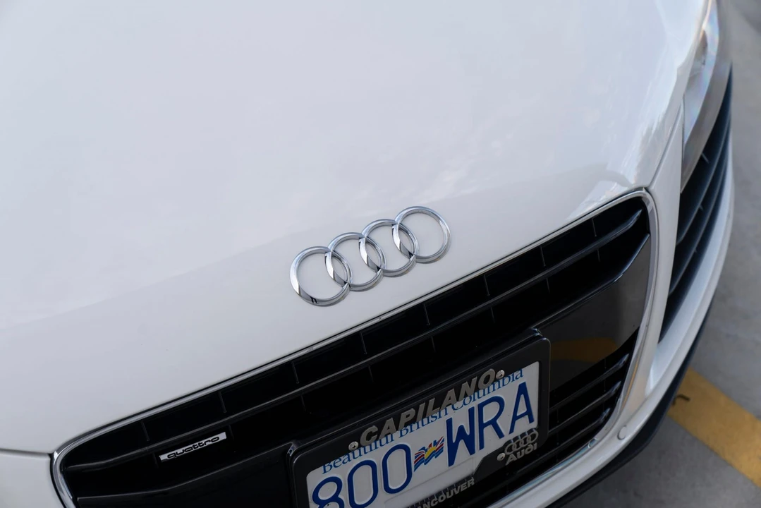 2012 Audi 42 R8 - Image 27 of 31