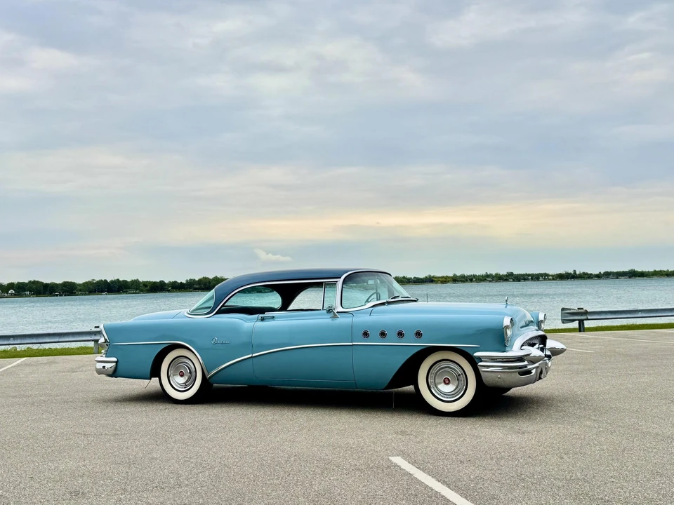 1955 Buick Super - Image 24 of 31