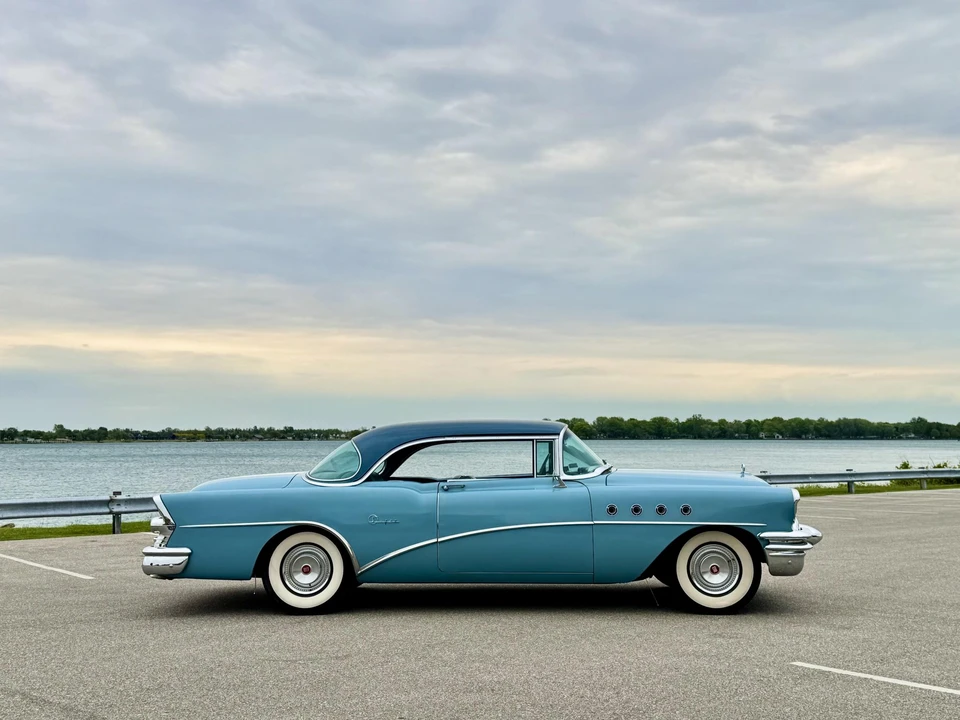 1955 Buick Super - Image 23 of 31