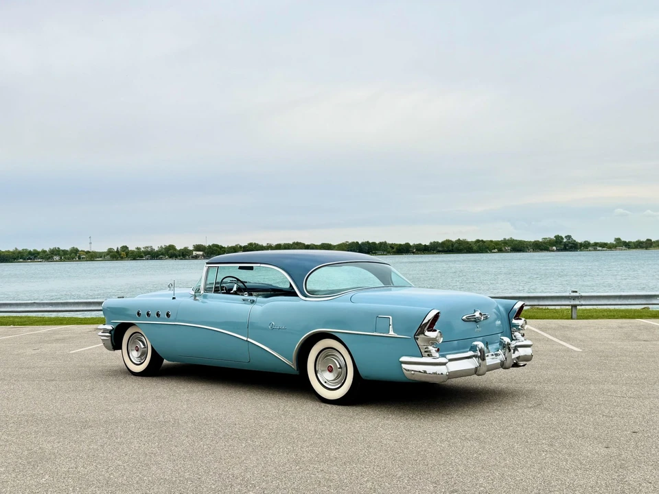 1955 Buick Super - Image 12 of 31