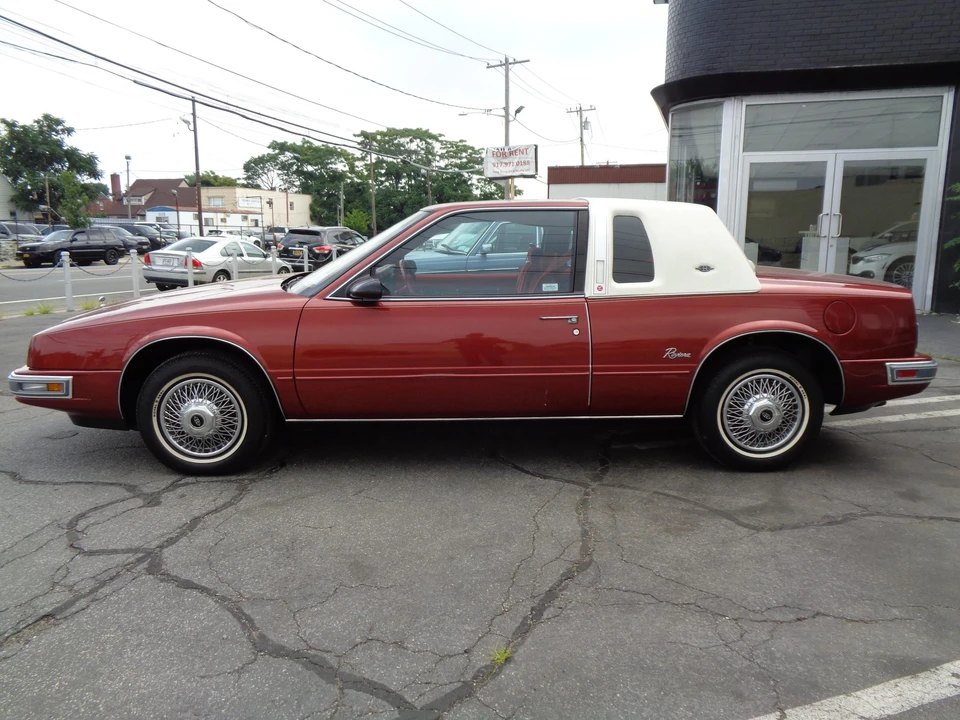 1986 Buick Riviera 4th-7th Gen - Image 10 of 31
