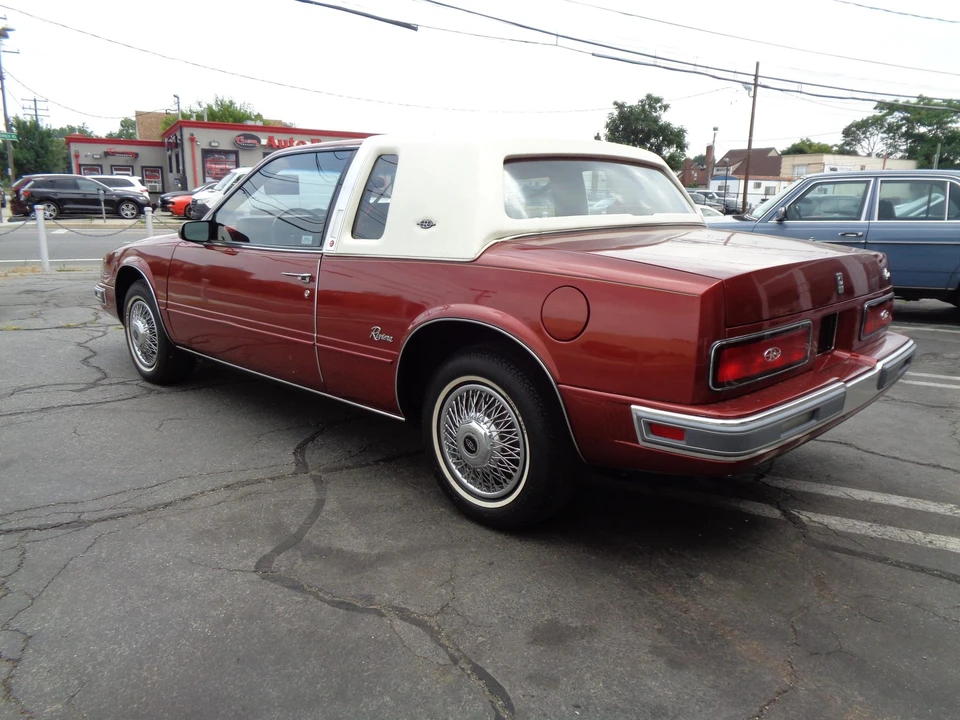 1986 Buick Riviera 4th-7th Gen - Image 16 of 31