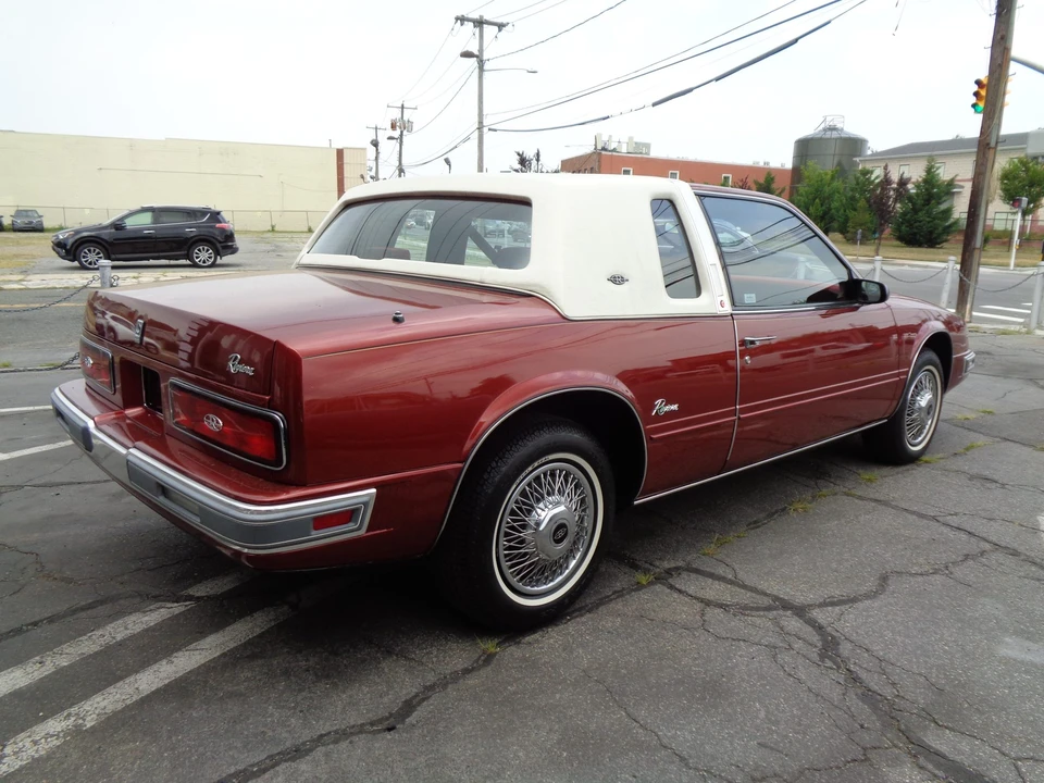 1986 Buick Riviera 4th-7th Gen - Image 14 of 31