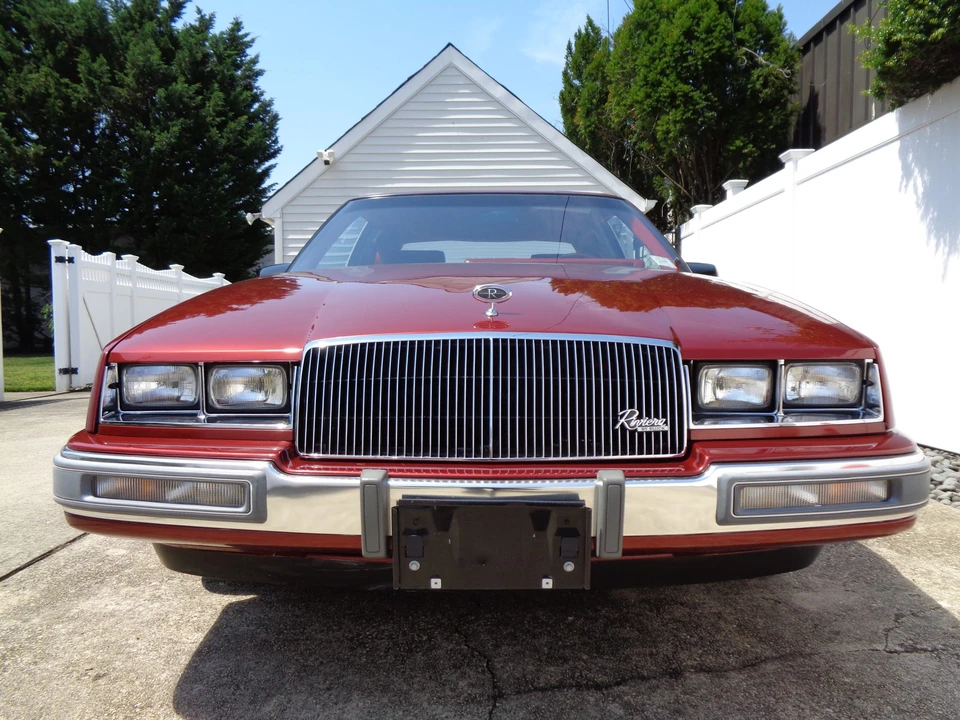 1986 Buick Riviera 4th-7th Gen - Image 4 of 31