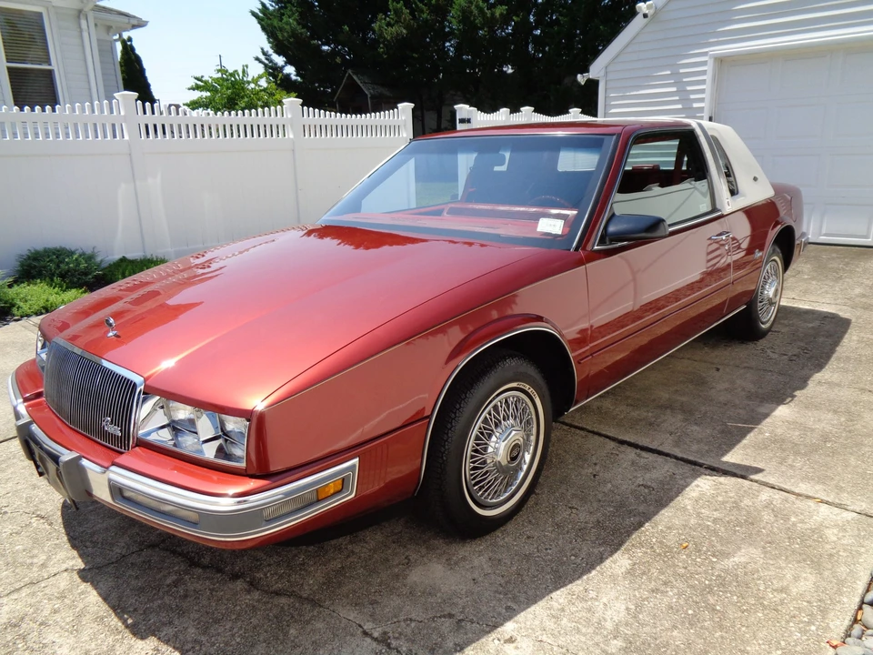 1986 Buick Riviera 4th-7th Gen - Image 2 of 31