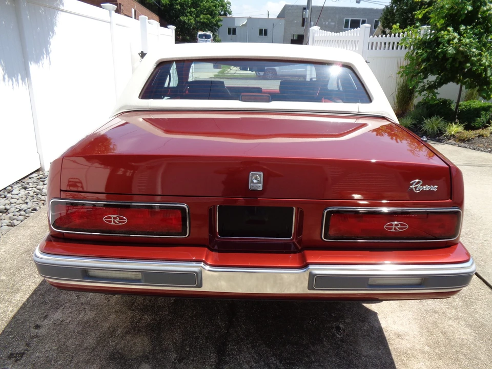 1986 Buick Riviera 4th-7th Gen - Image 8 of 31