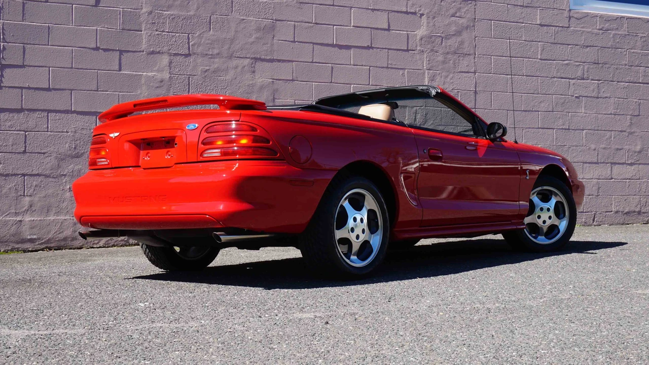 1994 Ford SN95 Mustang Cobra - Image 16 of 31