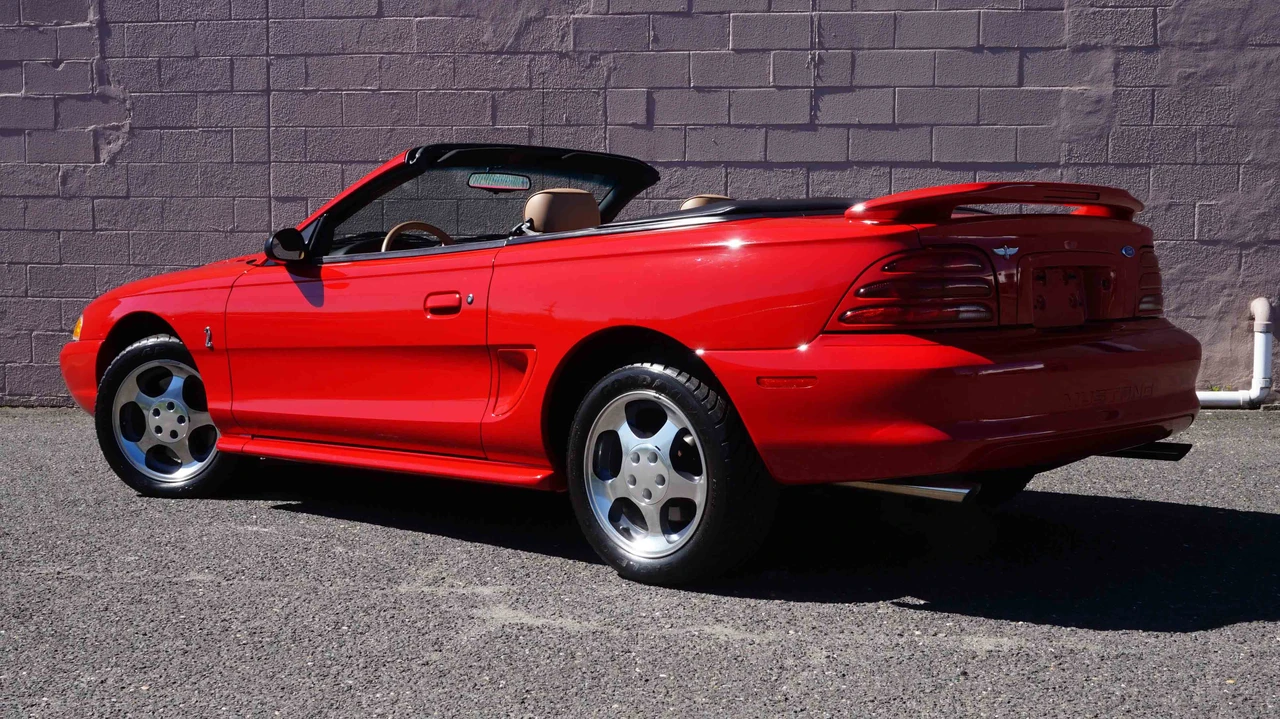 1994 Ford SN95 Mustang Cobra - Image 25 of 31