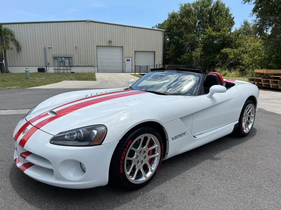 2004 Dodge Viper 3rd Gen - Image 3 of 31