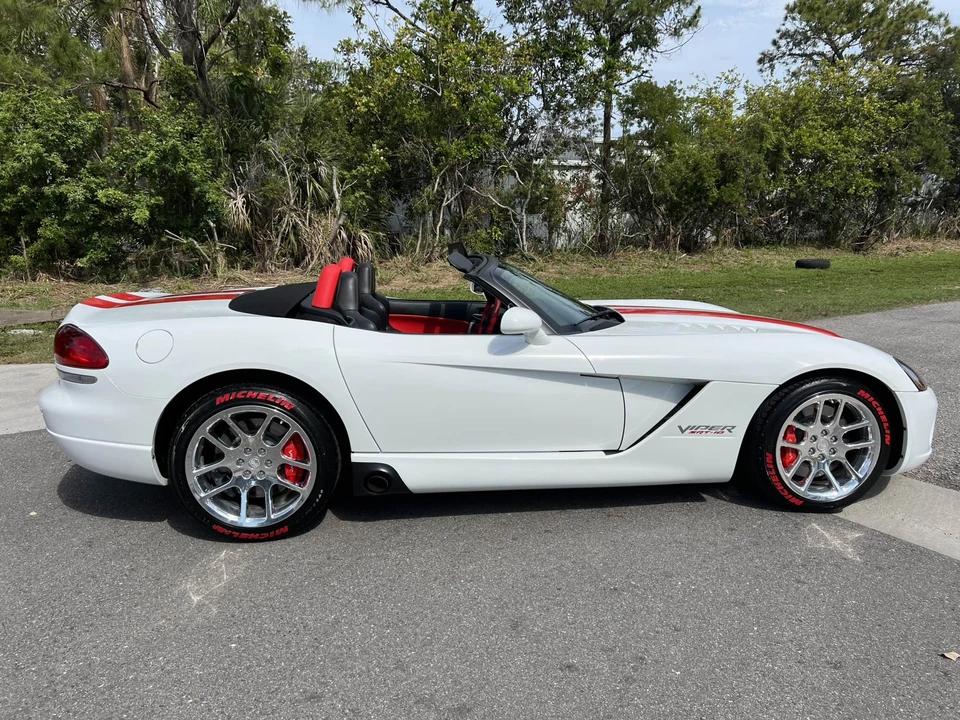2004 Dodge Viper 3rd Gen - Image 8 of 31