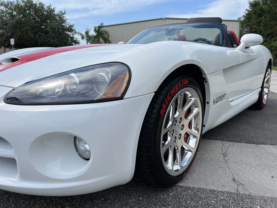 2004 Dodge Viper 3rd Gen - Image 20 of 31