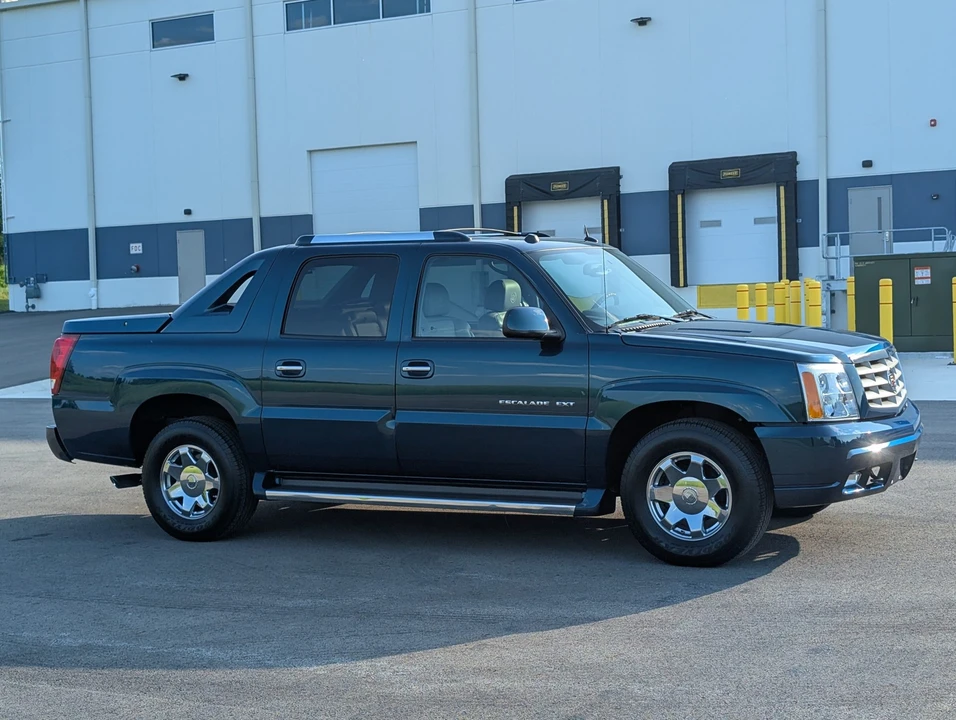 2005 Cadillac Escalade & EXT 2nd Gen - Image 12 of 31