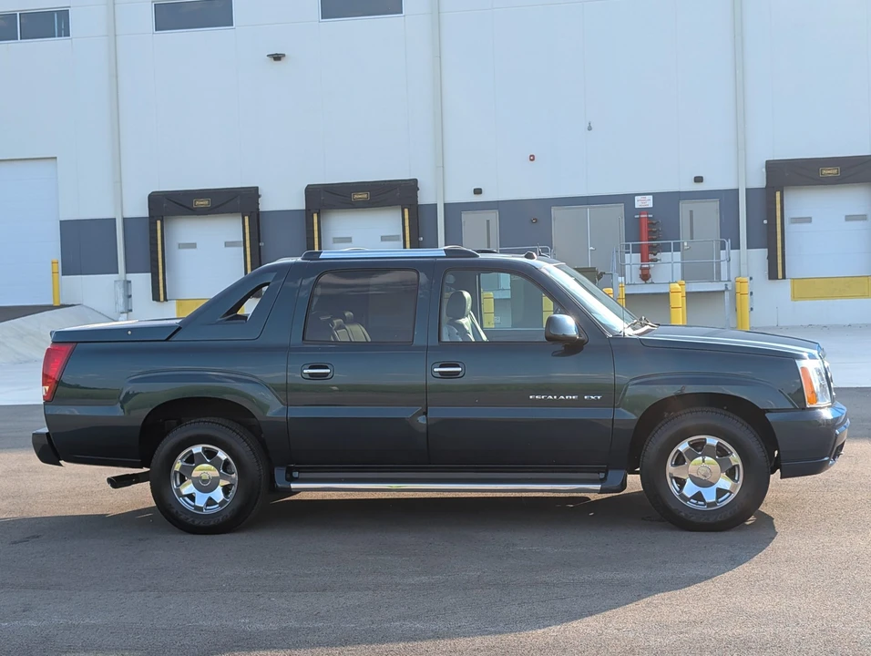 2005 Cadillac Escalade & EXT 2nd Gen - Image 28 of 31