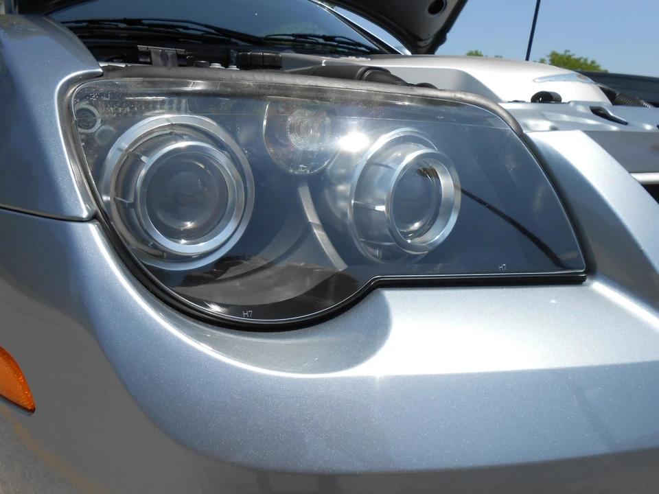 2005 Chrysler Crossfire - Image 19 of 31