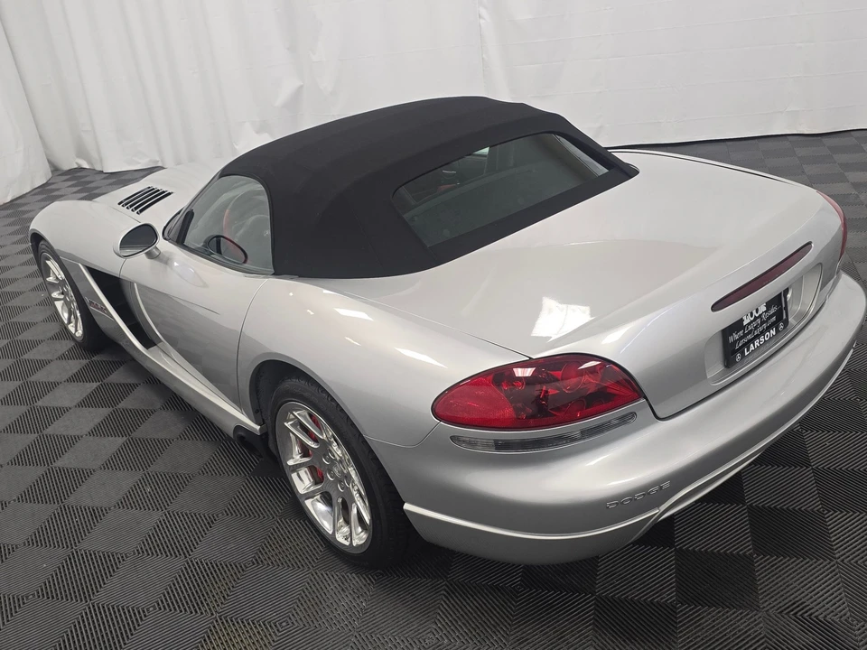 2005 Dodge Viper 3rd Gen - Image 22 of 31