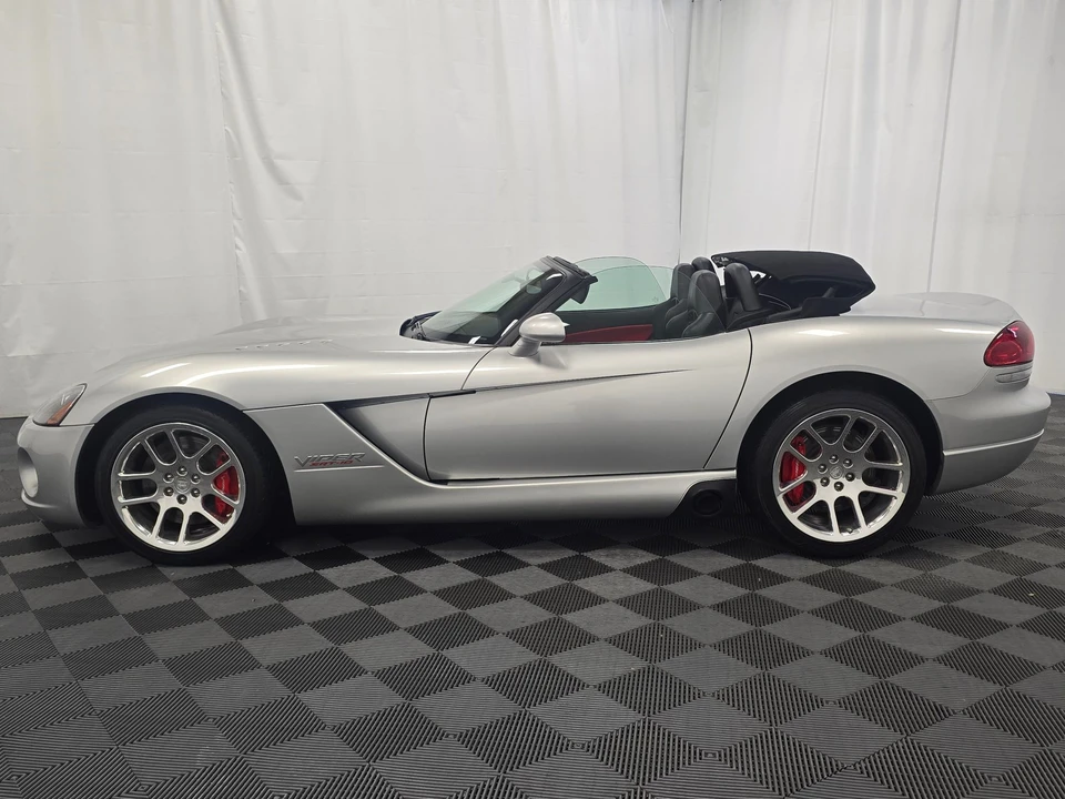 2005 Dodge Viper 3rd Gen - Image 9 of 31