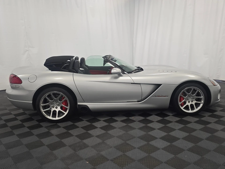 2005 Dodge Viper 3rd Gen - Image 5 of 31