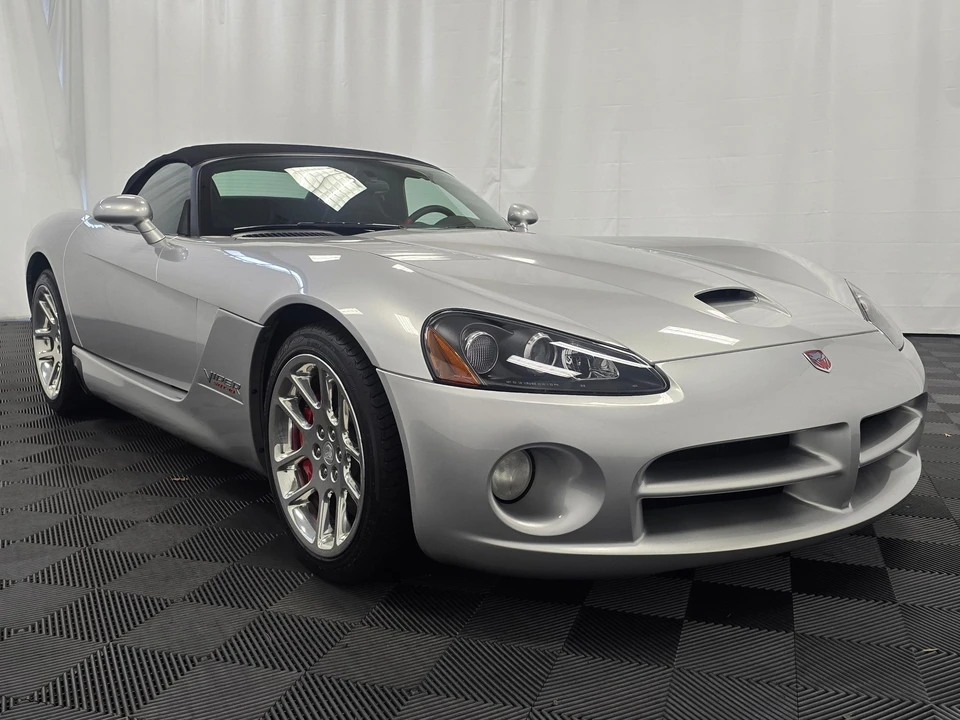 2005 Dodge Viper 3rd Gen - Image 15 of 31