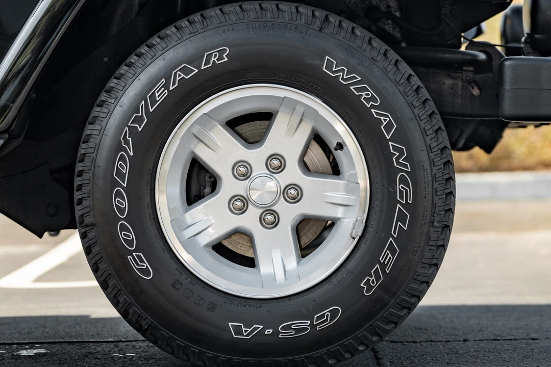 2006 Jeep TJ Wrangler - Image 28 of 31