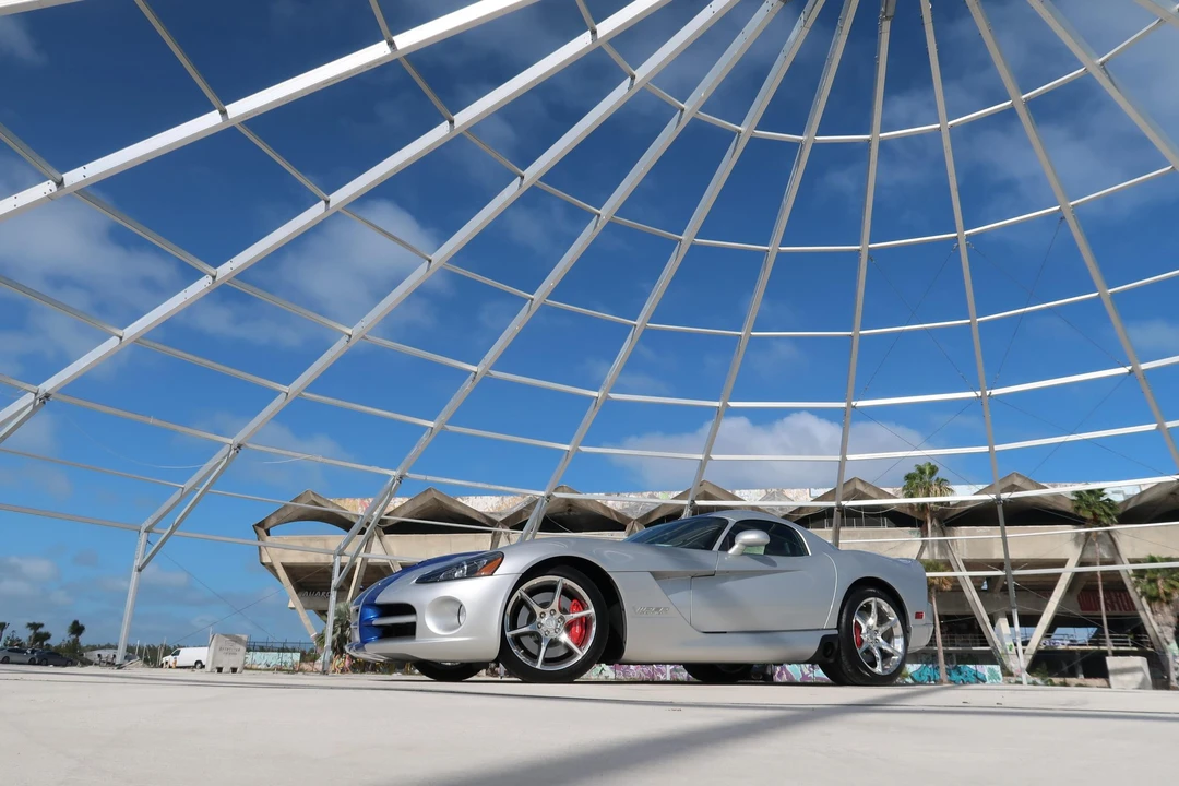2010 Dodge Viper 3rd Gen - Image 11 of 31