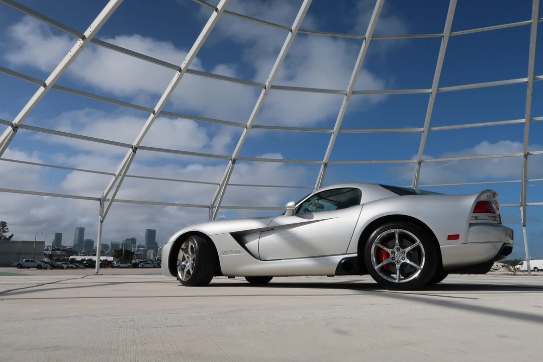 2010 Dodge Viper 3rd Gen - Image 9 of 31