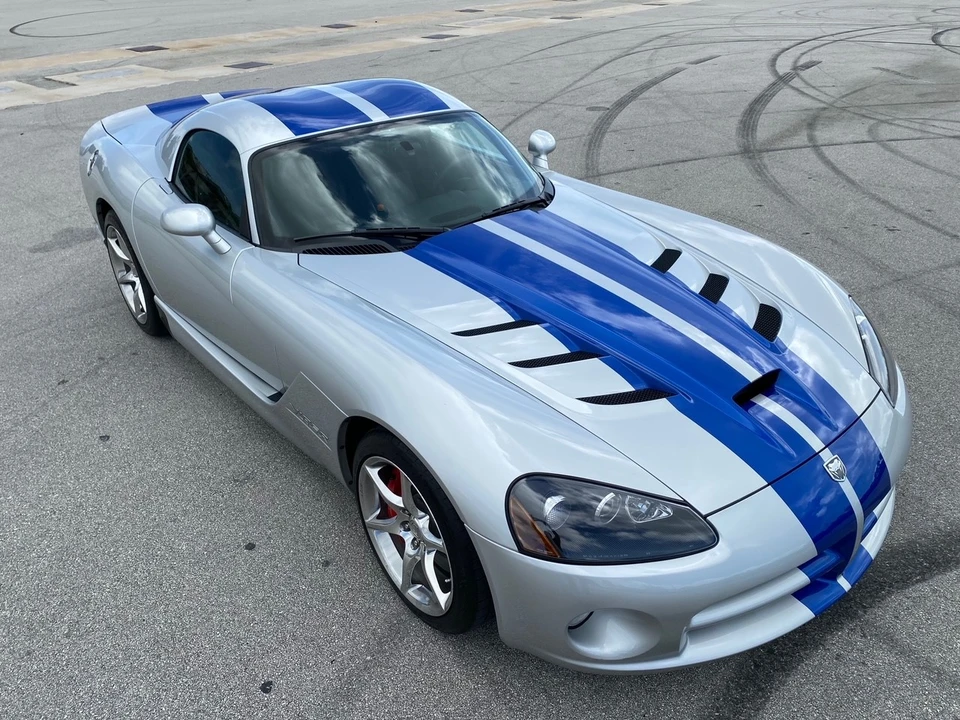 2010 Dodge Viper 3rd Gen - Image 3 of 31