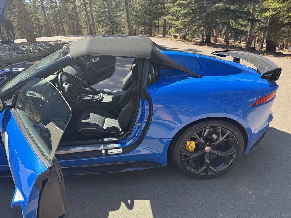 2016 Jaguar F-Type SVR 1st Gen - Image 18 of 31