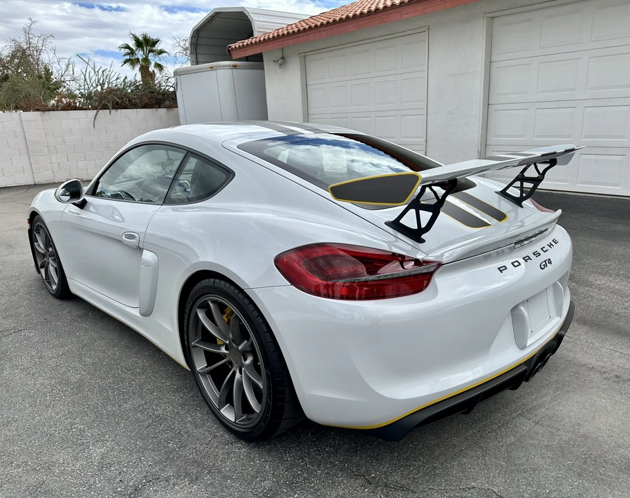 2016 Porsche 981 Cayman GT4 - Image 9 of 31