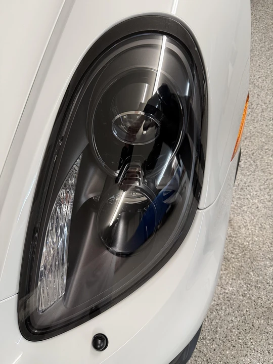 2016 Porsche 981 Cayman GT4 - Image 24 of 31