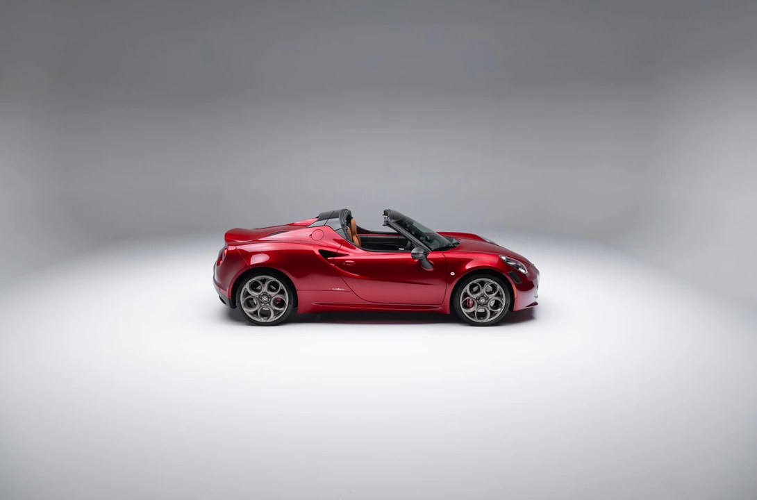 2020 Alfa Romeo 4C Spider - Image 24 of 31