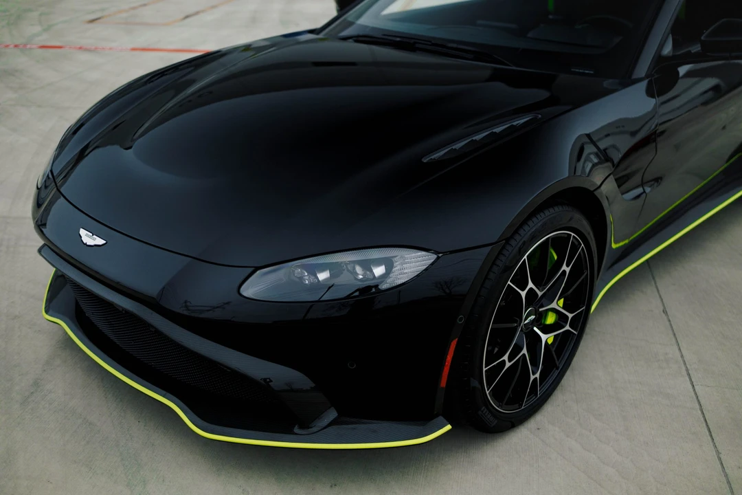 2020 Aston Martin V8 Vantage (2019+) - Image 15 of 31