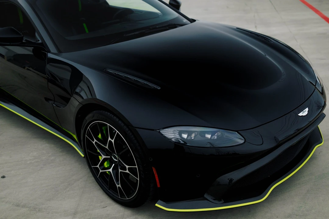 2020 Aston Martin V8 Vantage (2019+) - Image 16 of 31
