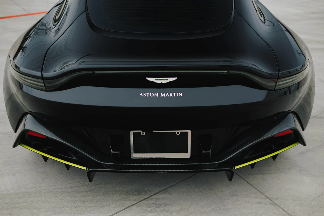 2020 Aston Martin V8 Vantage (2019+) - Image 24 of 31