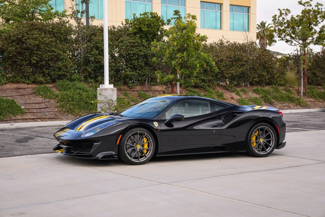 2020 Ferrari 488 Pista - Image 2 of 31