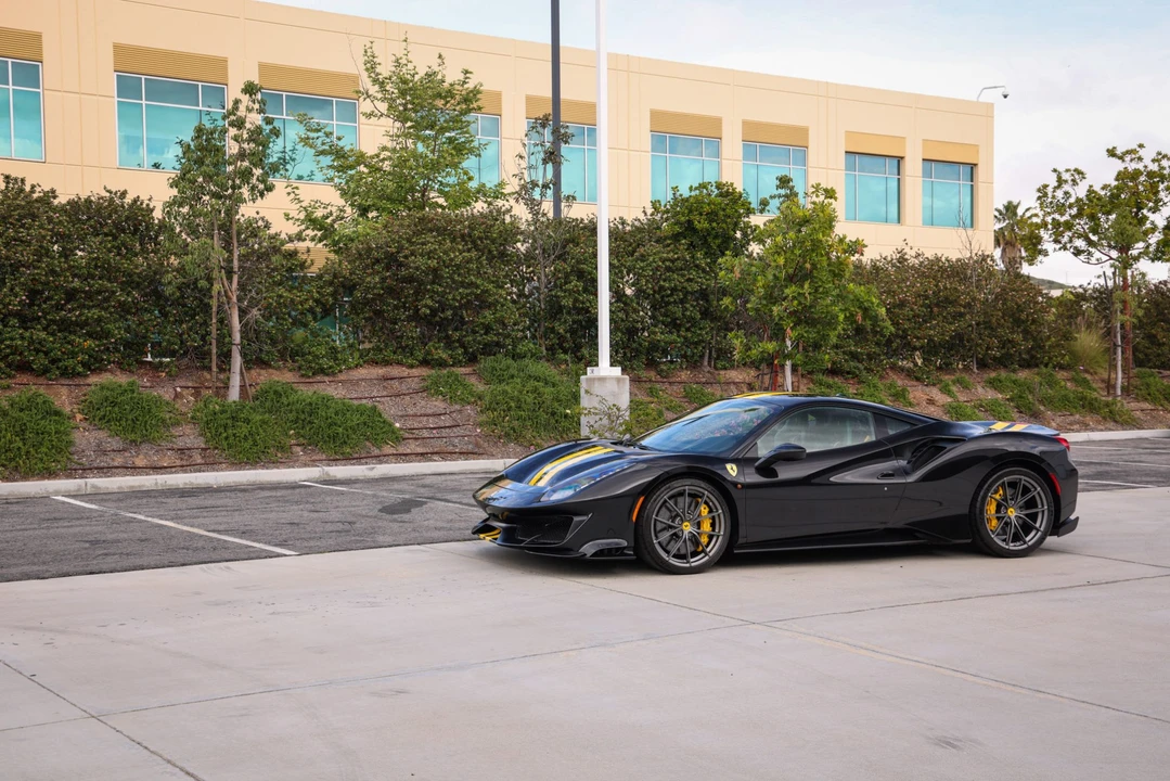 2020 Ferrari 488 Pista - Image 3 of 31