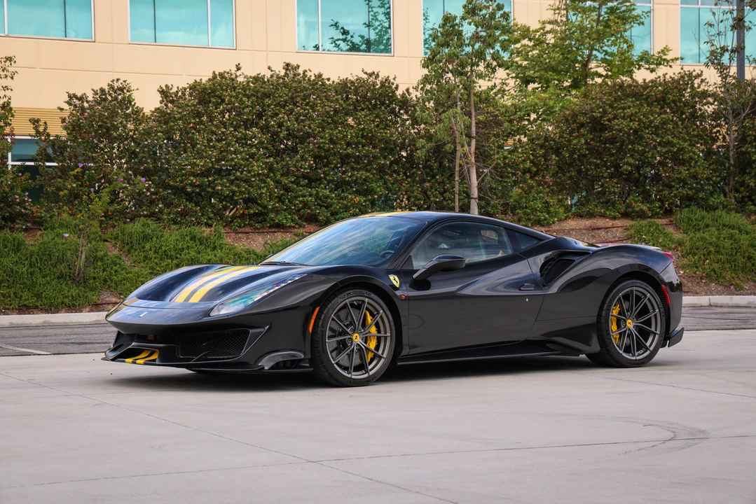 2020 Ferrari 488 Pista - Image 4 of 31