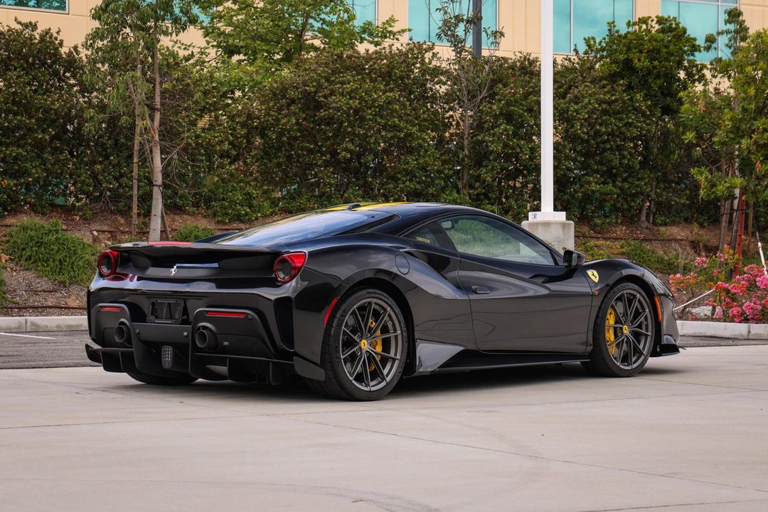 2020 Ferrari 488 Pista - Image 16 of 31