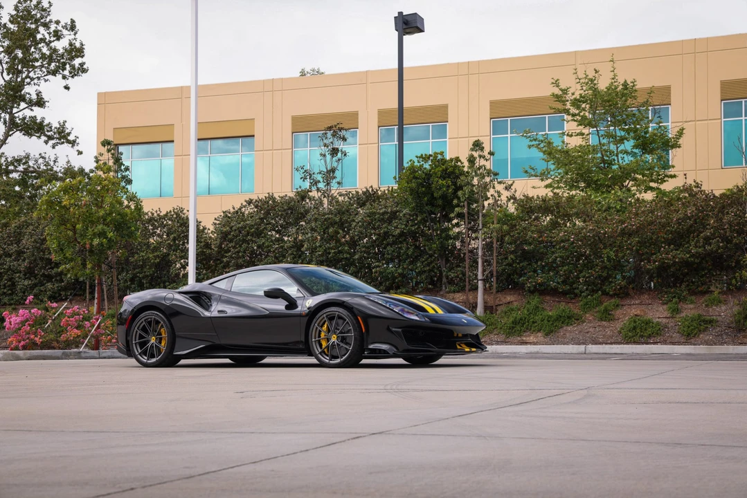 2020 Ferrari 488 Pista - Image 12 of 31
