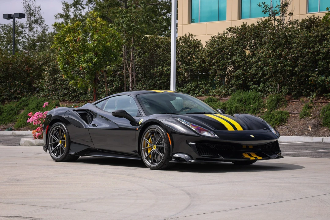 2020 Ferrari 488 Pista - Image 11 of 31